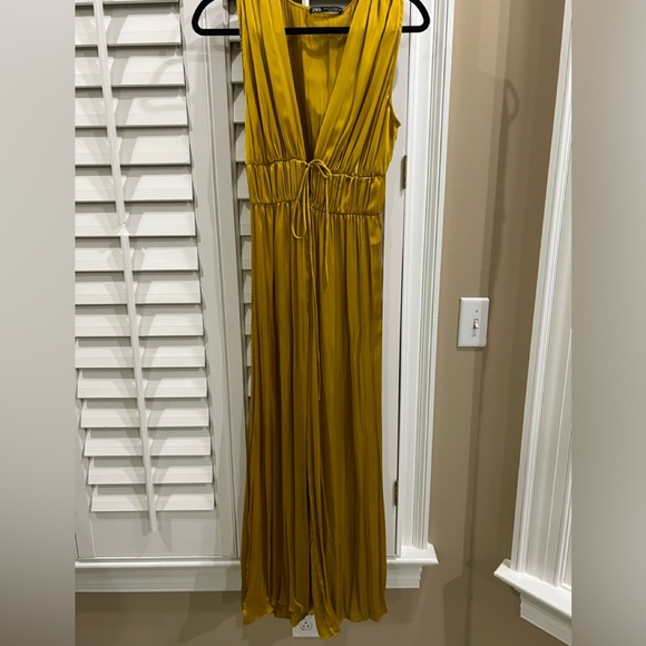 Zara Mustard long satin effect jumpsuit - Picture 1 of 6